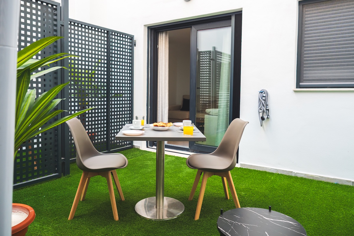 Apartamento 2 Dormitorios con Patio Privado